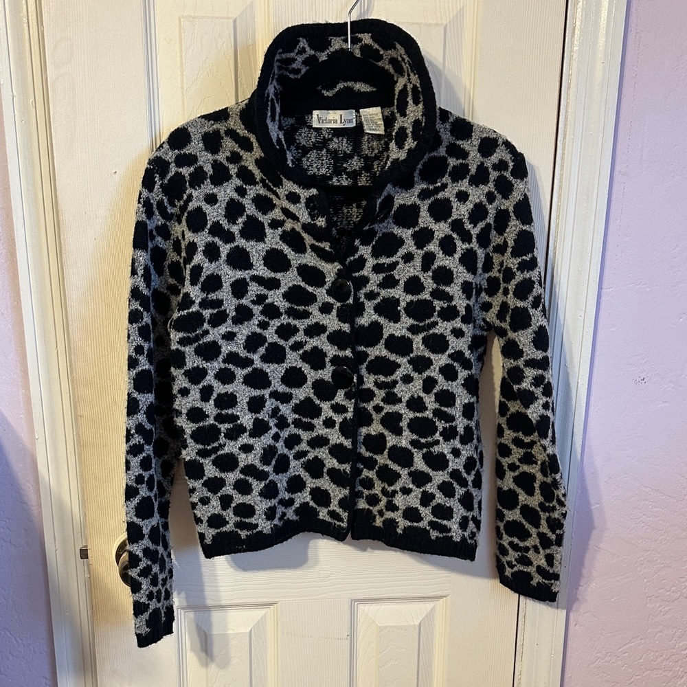 Victoria Lynn Black & Gray Animal Print Cardigan